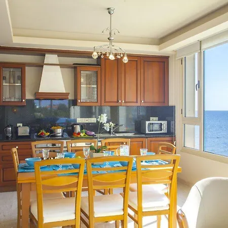 Villa At Last Your Luxury In Mackenzie Eftyhia *