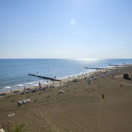 At Last Your Luxury In Mackenzie Eftyhia * Larnaca