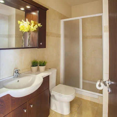 Villa At Last Your Luxury In Mackenzie Eftyhia